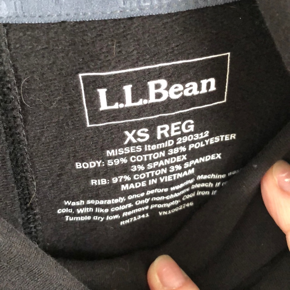 lL BEAN black funnel neck kangaroo sweater long xs - Picture 2 of 3